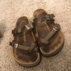 Mayari Birkenstock’s!!!